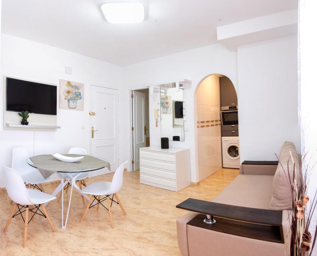 Holiday Suite Caballero De Rodas 92 Торевьиа Экстерьер фото