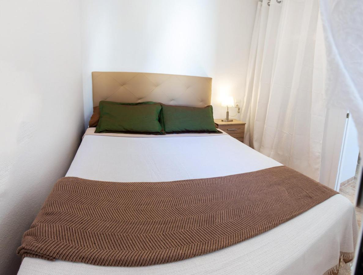 Holiday Suite Caballero De Rodas 92 Торевьиа Экстерьер фото